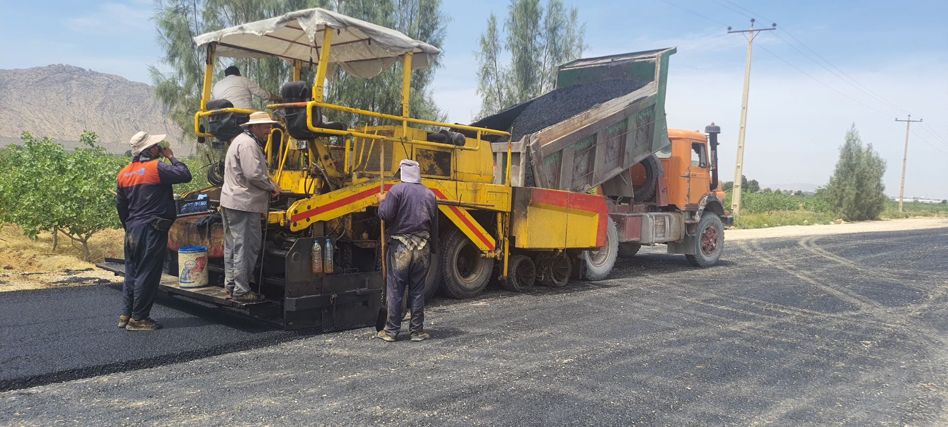 ادامه فعالیت های عمرانی در مناطق شهری